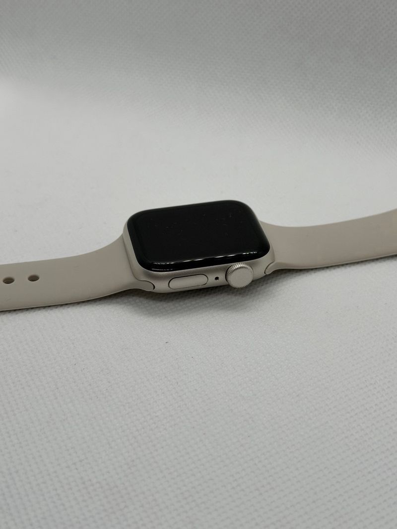 99% - Impecable Apple Watch SE 2 40mm GPS afbeelding 3
