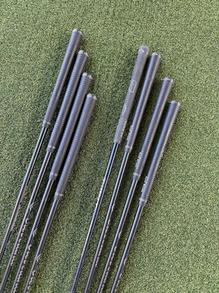 Hierros 3/Pw +1” Cleveland TA5 Graf Regular