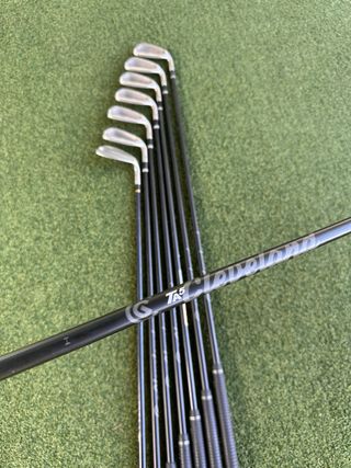 Hierros 3/Pw +1” Cleveland TA5 Graf Regular