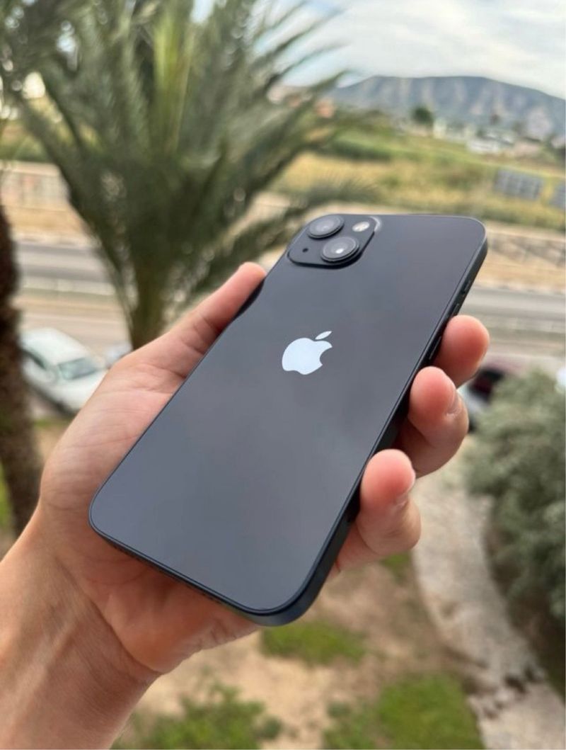 iPhone 13 100% Bateria afbeelding 3