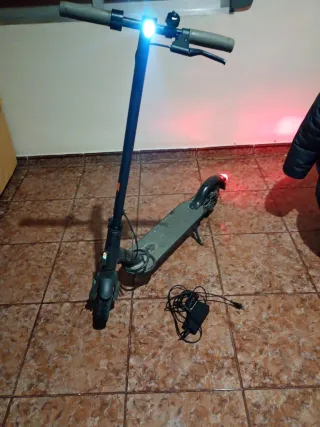 Patineta Eléctrica con Cargador