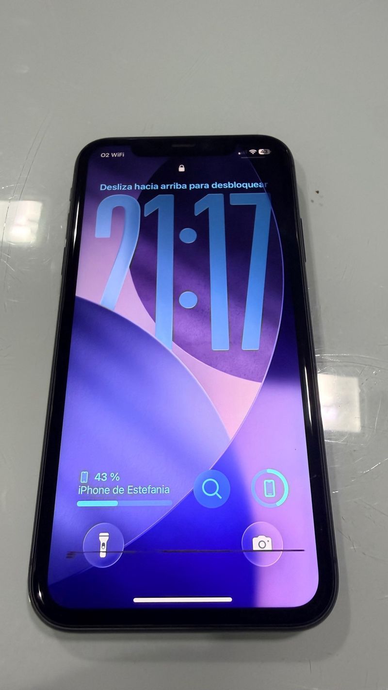 iPhone 11 128GB Negro ( 86 % batería)