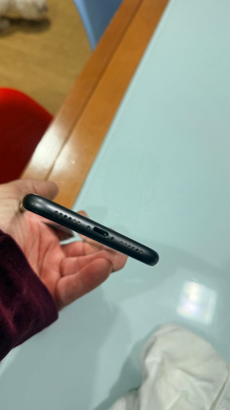 iPhone 11 128GB Negro ( 86 % batería) afbeelding 3