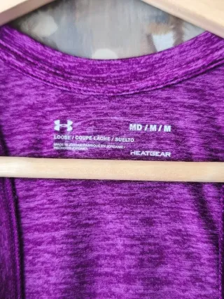 Camiseta deportiva Under Armour morada