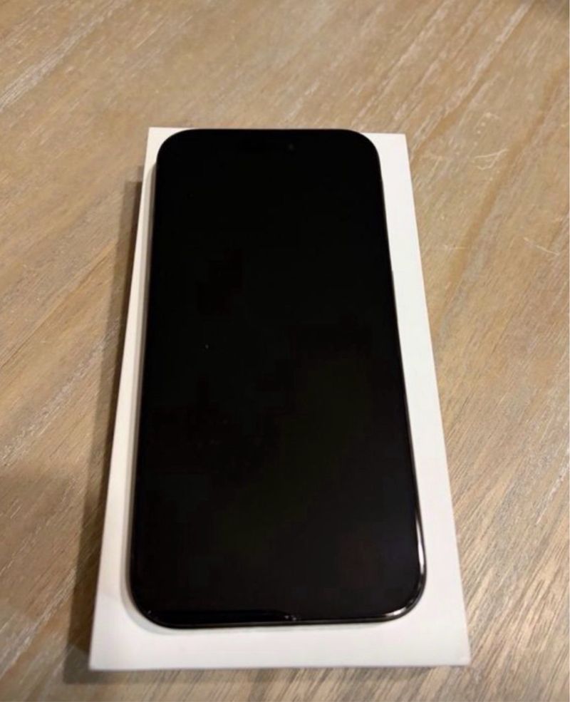 iPhone 15 Pro Negro