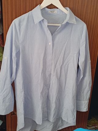 Blusa Talla Grande Azul con Detalles