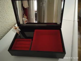 Caja de música joyero lacado negro SIN MARCA