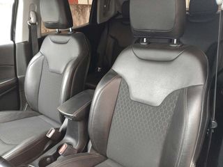 Jeep Compass Limited FWD