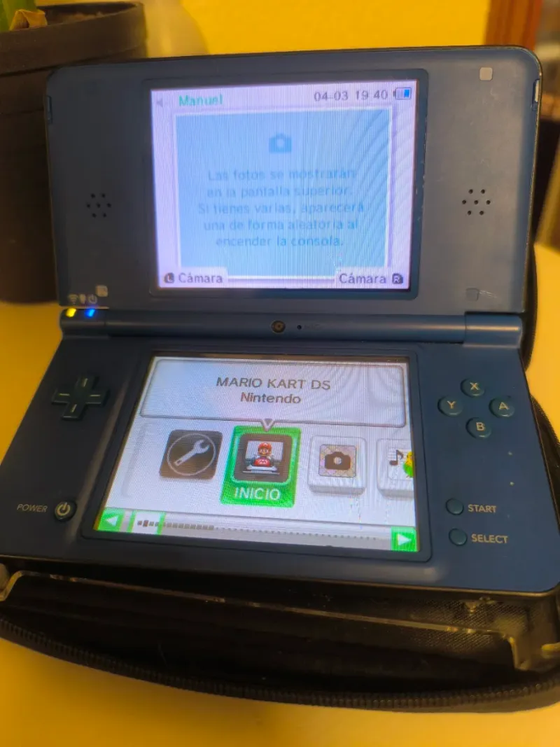 Nintendo DSi XL Azul