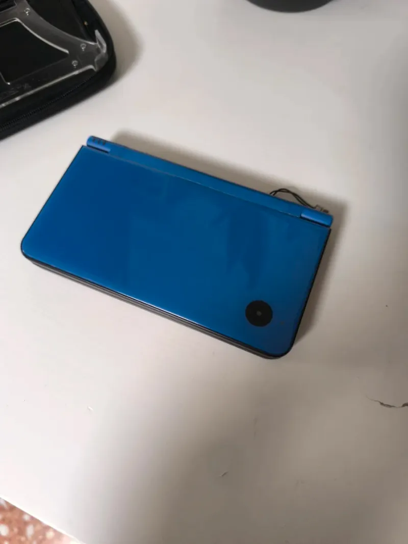 Nintendo DSi XL Azul afbeelding 4