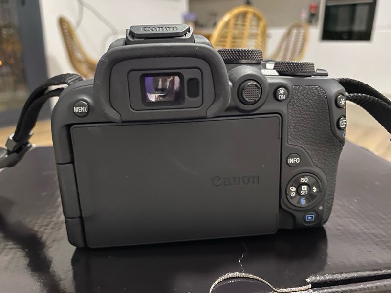 Canon EOS R10 Cámara Mirrorless Kit afbeelding 4