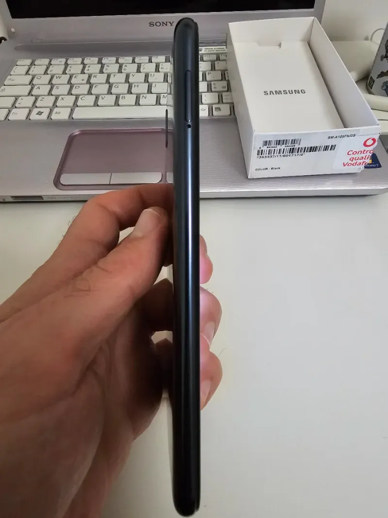 Samsung A10 color negro afbeelding 3