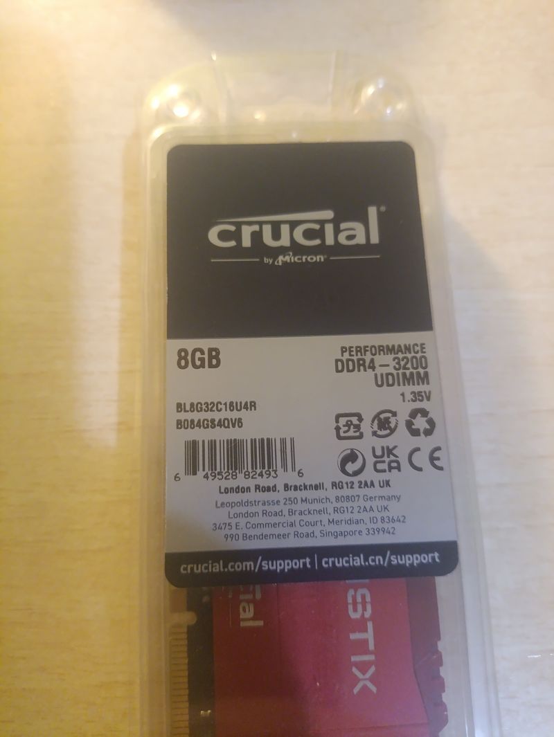 Crucial 8GB DDR4-3200 UDIMM RAM