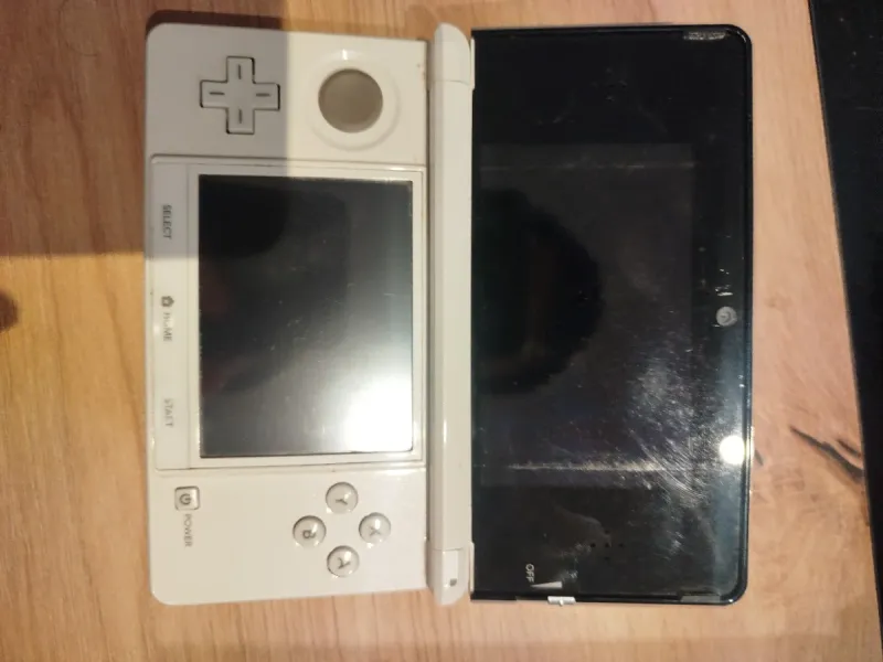 Nintendo 3DS Blanca para piezas afbeelding 3