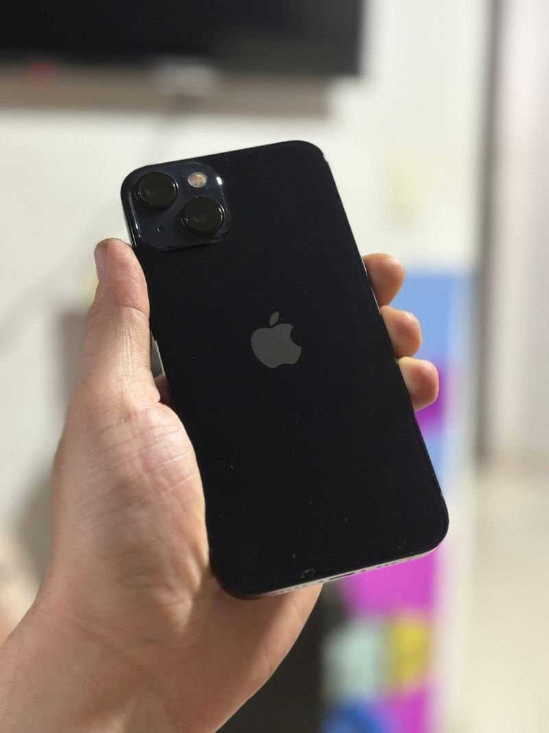 iPhone 13 90% Bateria