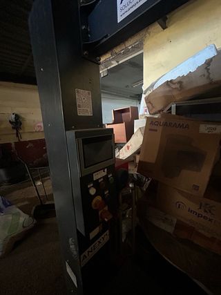 Emvolbedora semiautomática para cajas seminueva