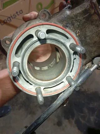 Culata, pistón y cilindro Husqvarna 125 2T