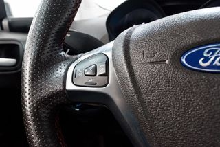 Ford Tourneo Courier TOURNEO COURIER GASOLINA 100CV 5P