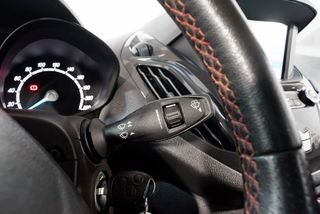 Ford Tourneo Courier TOURNEO COURIER GASOLINA 100CV 5P