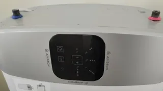 Termo eléctrico Ariston 80L