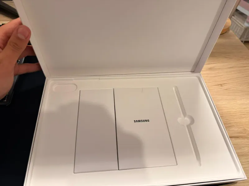 Samsung Galaxy Tab S10+ Caja Vacía