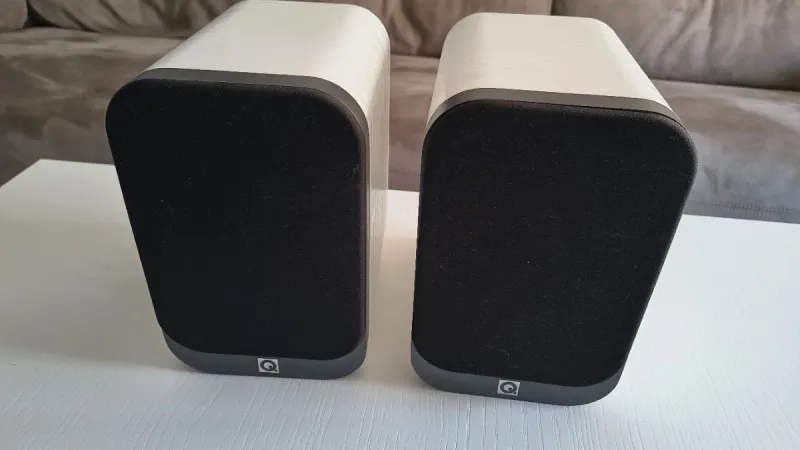 Q Acoustics 3020 Altavoces