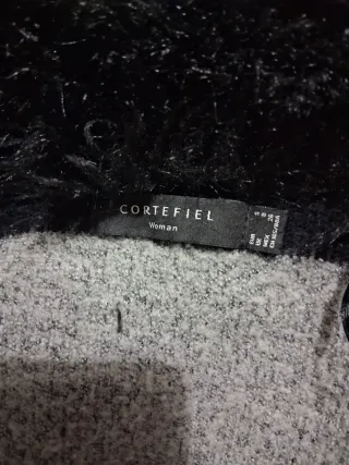 Abrigo largo negro con cuello pelo sintético