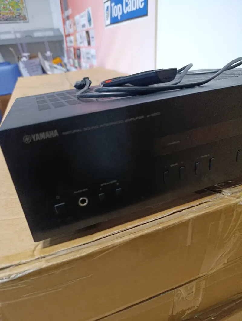 Amplificador Yamaha afbeelding 3
