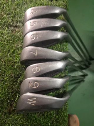 Set de Hierros Ping Eye