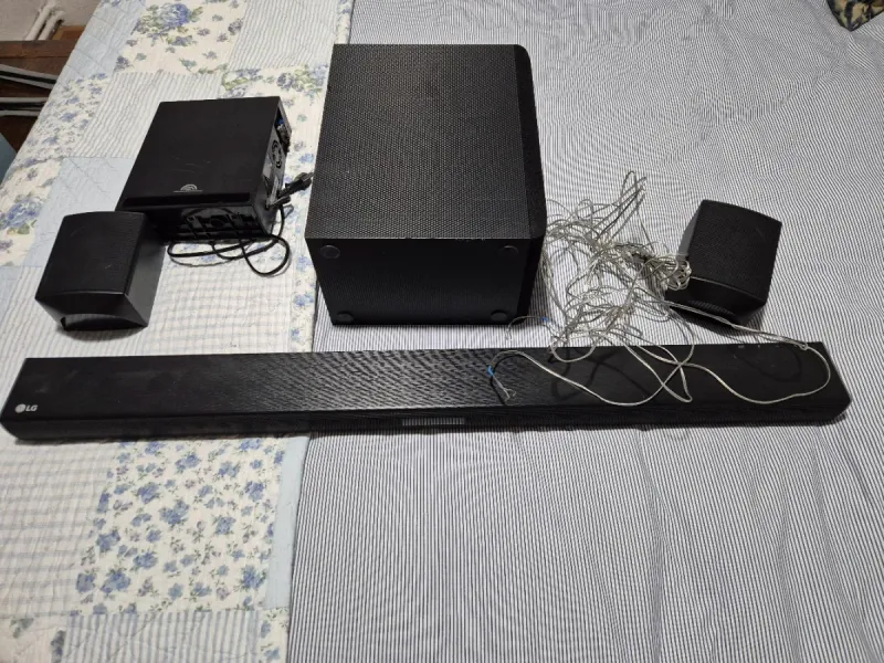 Barra de Sonido LG Negra