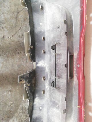 PARAGOLPES TRASERO DACIA SANDERO