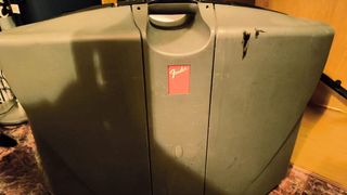 Fender Passport P-250 Completo + Trípodes