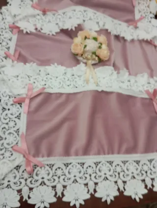 Tris centrini velluto rosa con pizzo e fiocchi