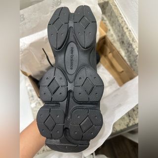 New Balance U9060BPM Talla 40 Negro