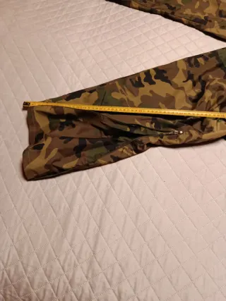 Pantalón impermeable militar camuflaje