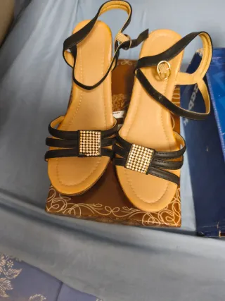 Sandalias de cuña verano negras