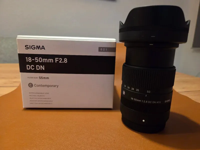 Objetivo Sigma 18-50mm f2.8 DC DN para Fujifilm