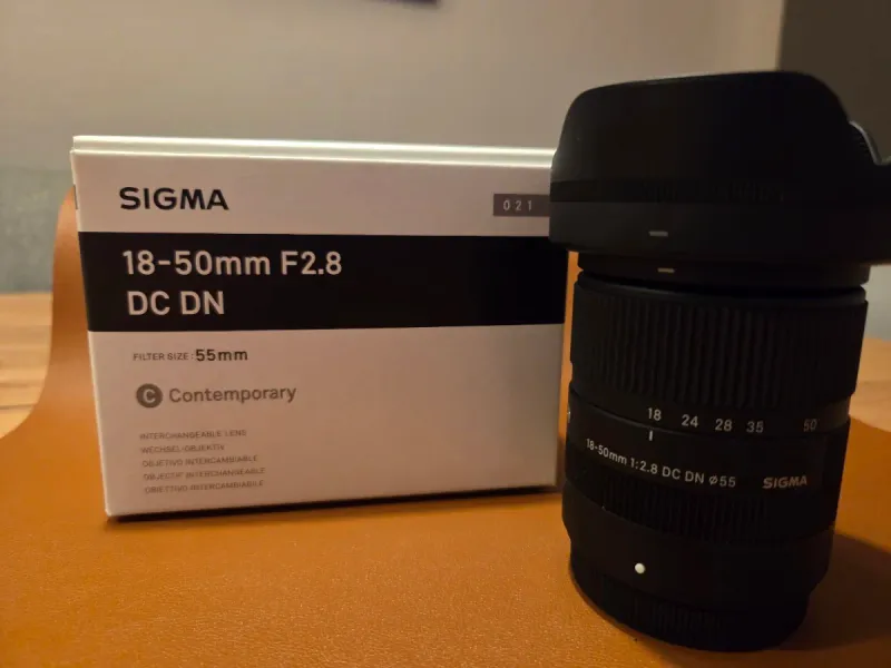 Objetivo Sigma 18-50mm f2.8 DC DN para Fujifilm afbeelding 3
