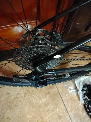 Bicicleta carbono Ruedas Grandes Montaña