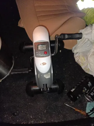 Máquina de pedales para ejercicio