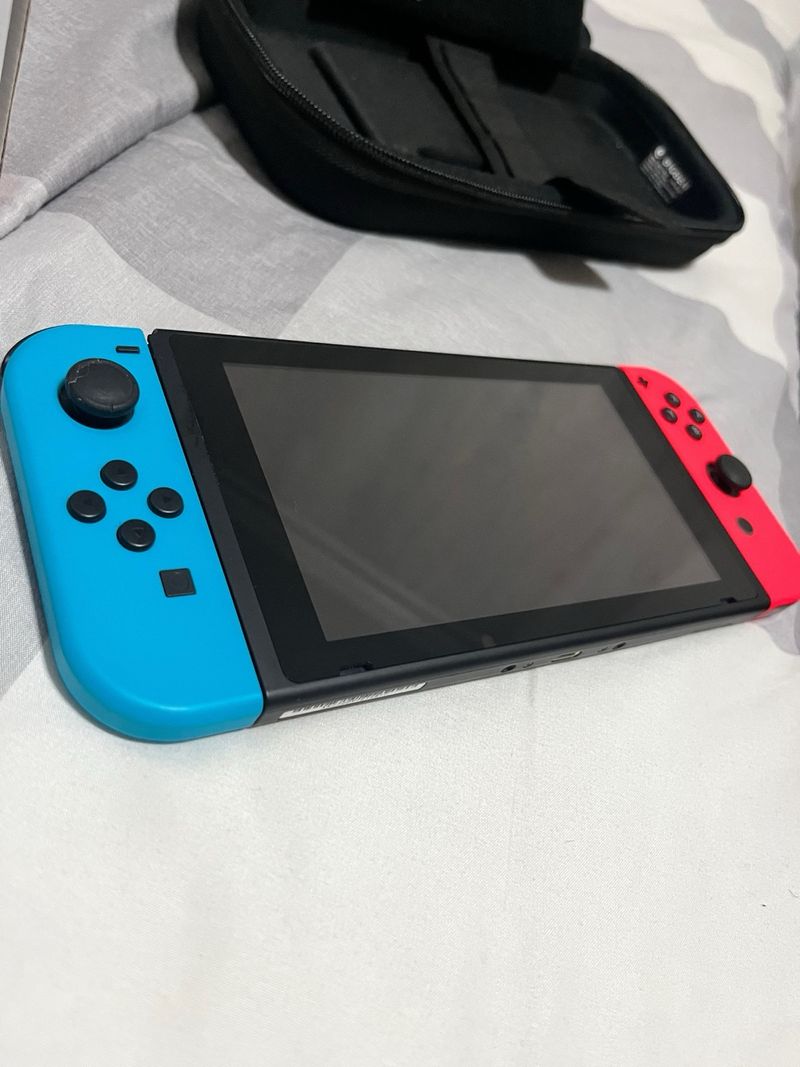 Nintendo Switch Azul y Rojo afbeelding 2