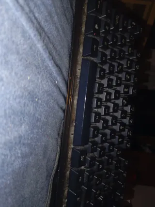 Teclado Gamer Negro LGB