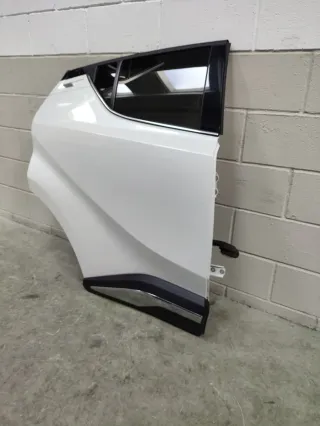 Puerta trasera derecha Toyota C-HR de 2022