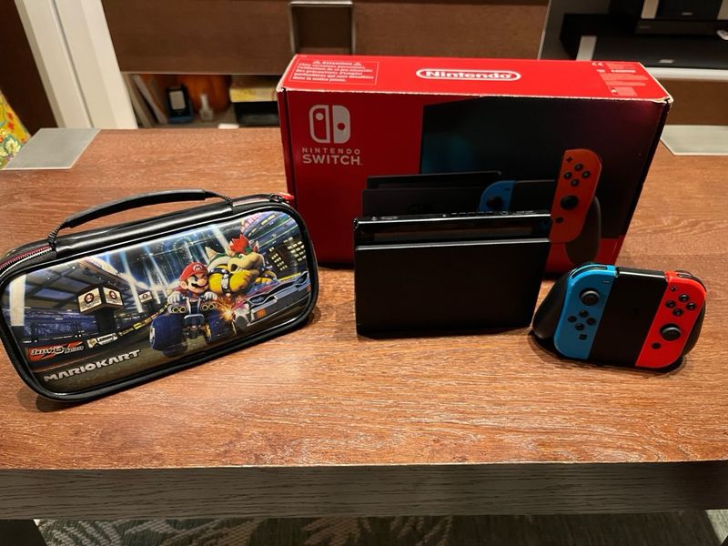 Nintendo Switch con funda Mario Kart afbeelding 3