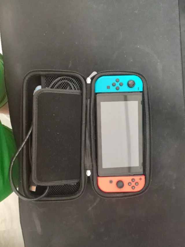 Nintendo Switch Azul y Naranja