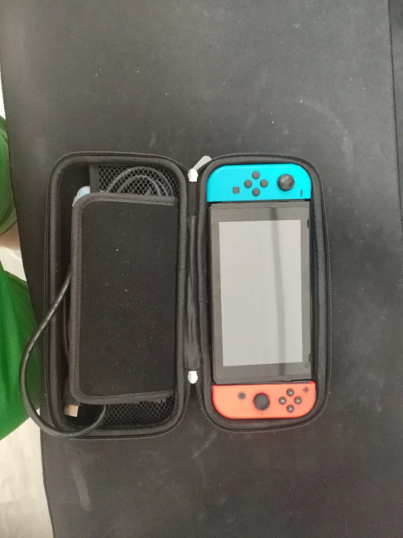 Nintendo Switch Azul y Naranja