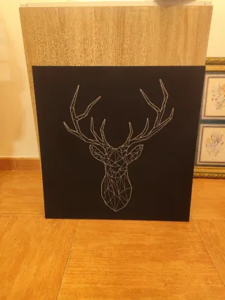 Cuadro Ciervo Geométrico Negro y Dorado