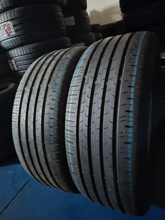 Continental 235/45 R18
