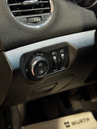 Chevrolet Cruze 1.6 LT familiar