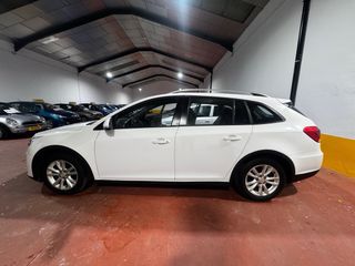 Chevrolet Cruze 1.6 LT familiar
